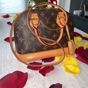 Louis Vuitton Alma Monogram Bb